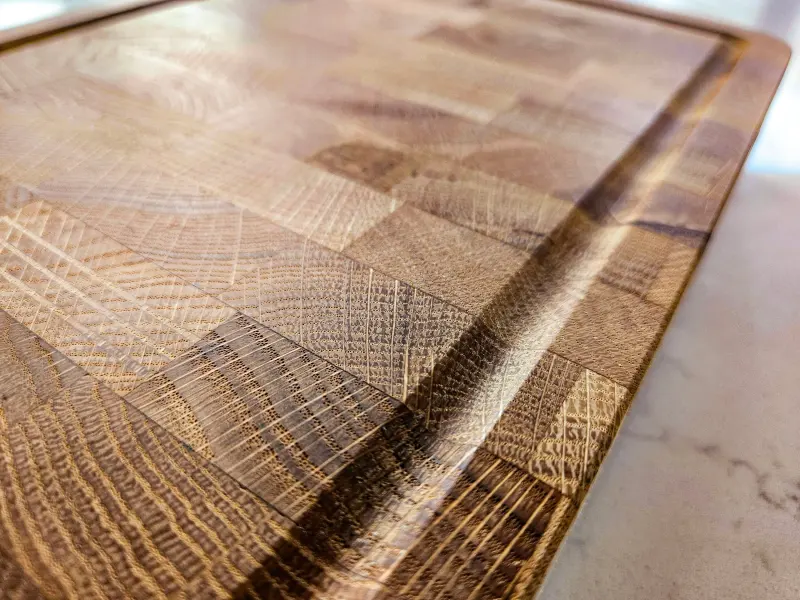 End-grain oak chopping board, photo 5 of 10, as taken